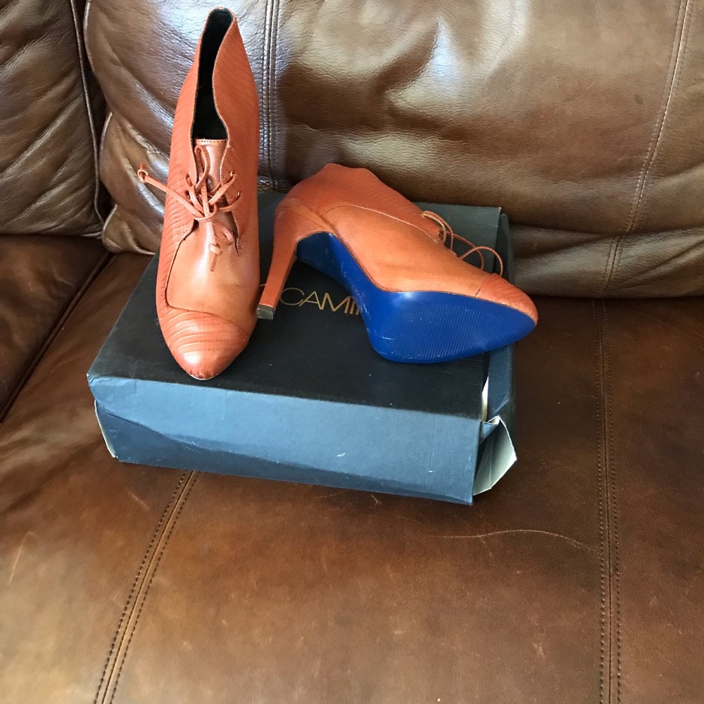 Chestnut (rust) leather high heel bootie size 9